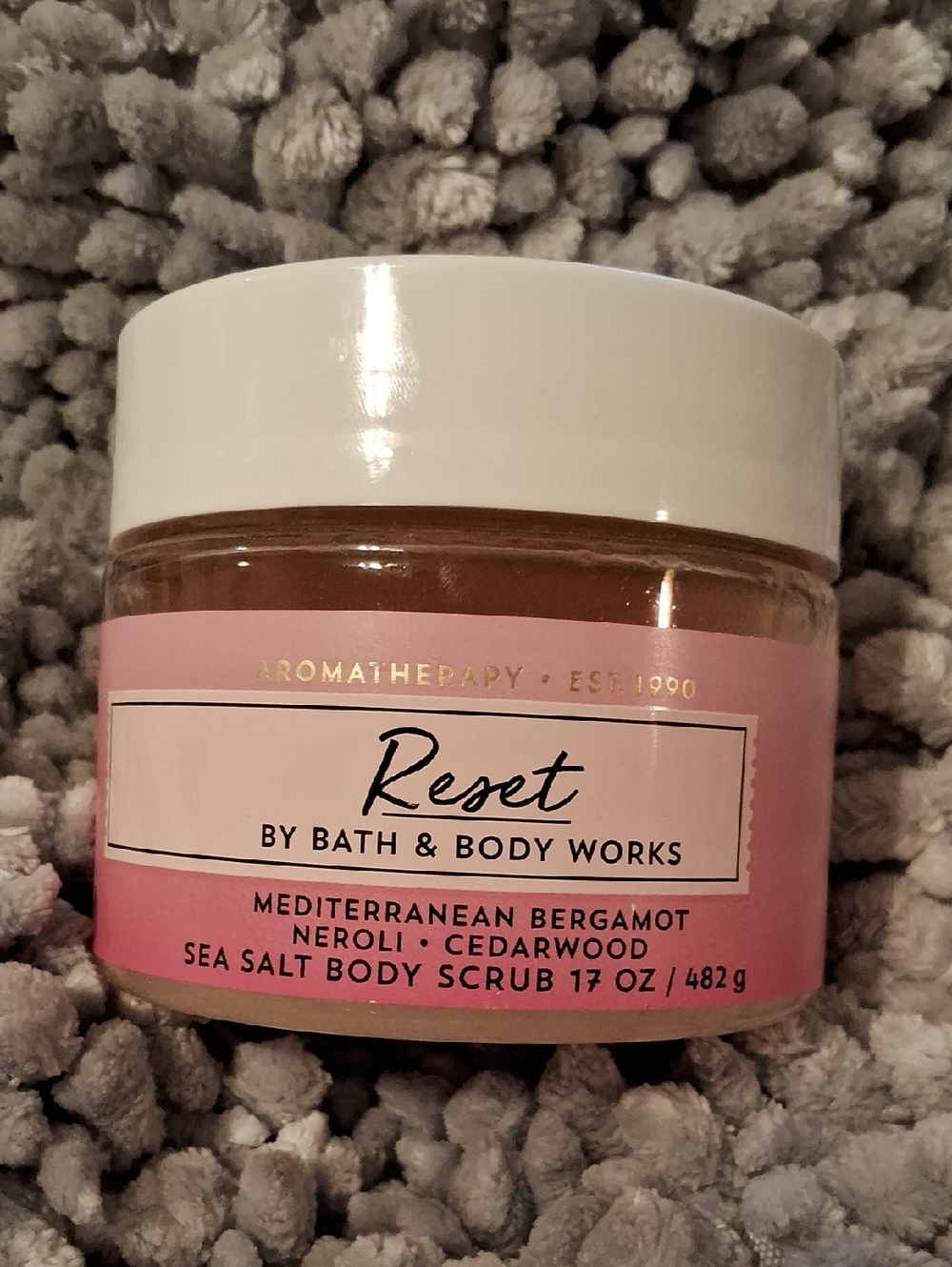 Bath & Body Works Reset Sea Salt Body Scrub — Pink & White